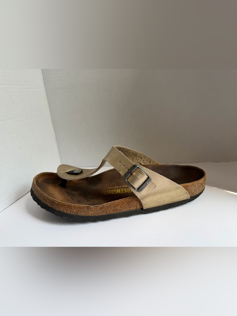 Birkenstock Gizeh Gold Metallic Leather Thong Sandals Size 42 Womens 11 - Picture 9 of 12